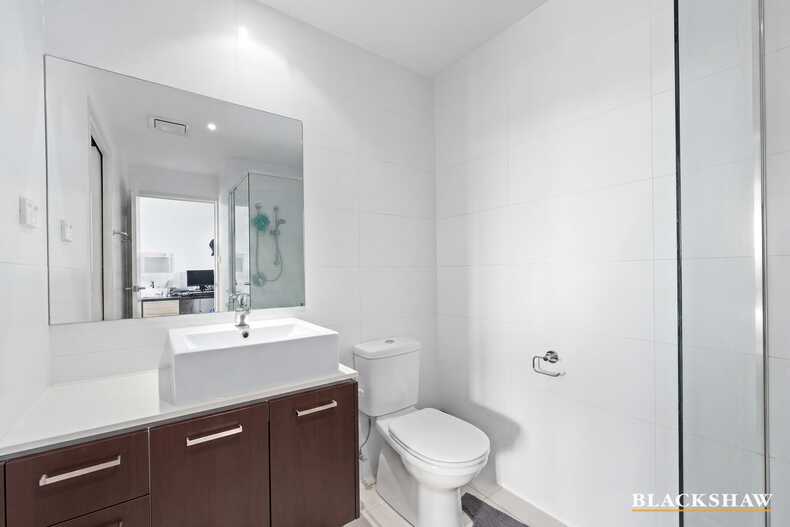 25/71 Giles Street Kingston
