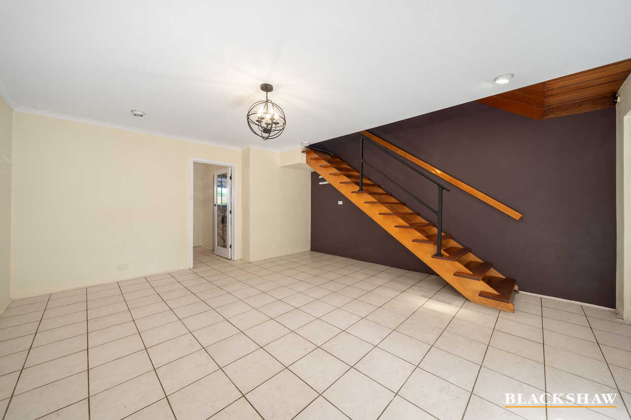 4/10 Nimmitabel Street Queanbeyan West