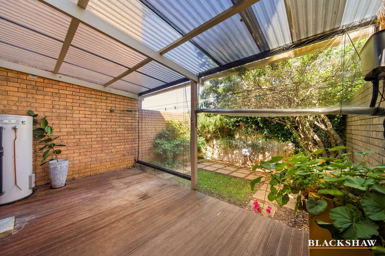 4/10 Nimmitabel Street Queanbeyan West