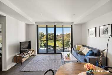 92/81 Constitution Avenue Campbell