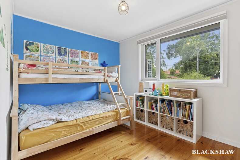 60 Hampton Circuit Yarralumla