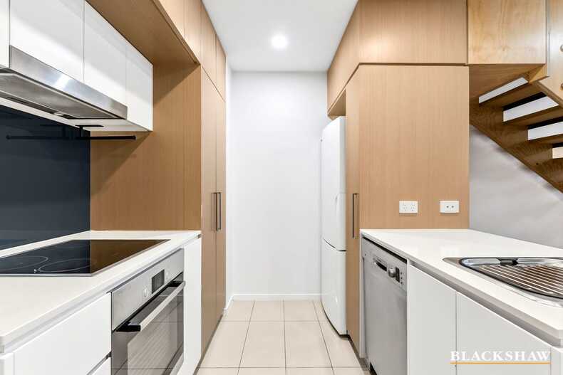 6/97 Eastern Valley Way Belconnen