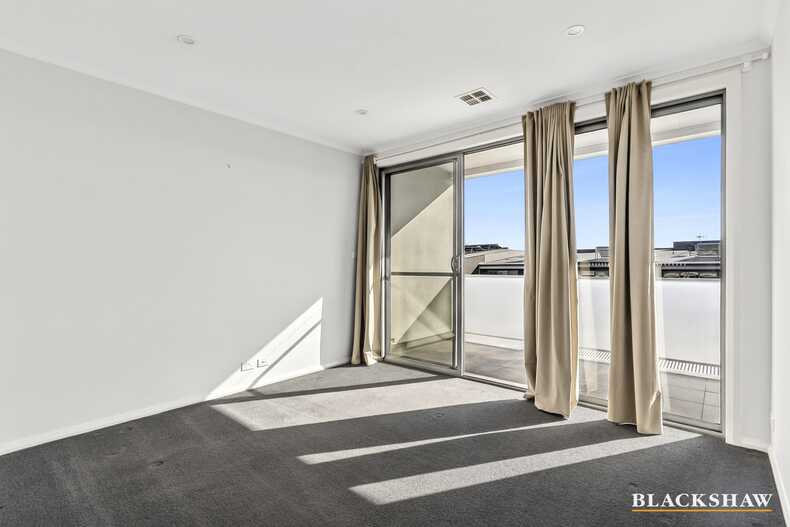 32 Chanter Terrace Coombs