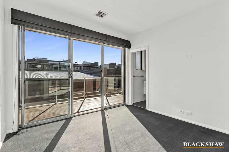 32 Chanter Terrace Coombs