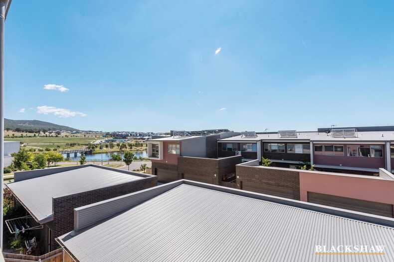 32 Chanter Terrace Coombs