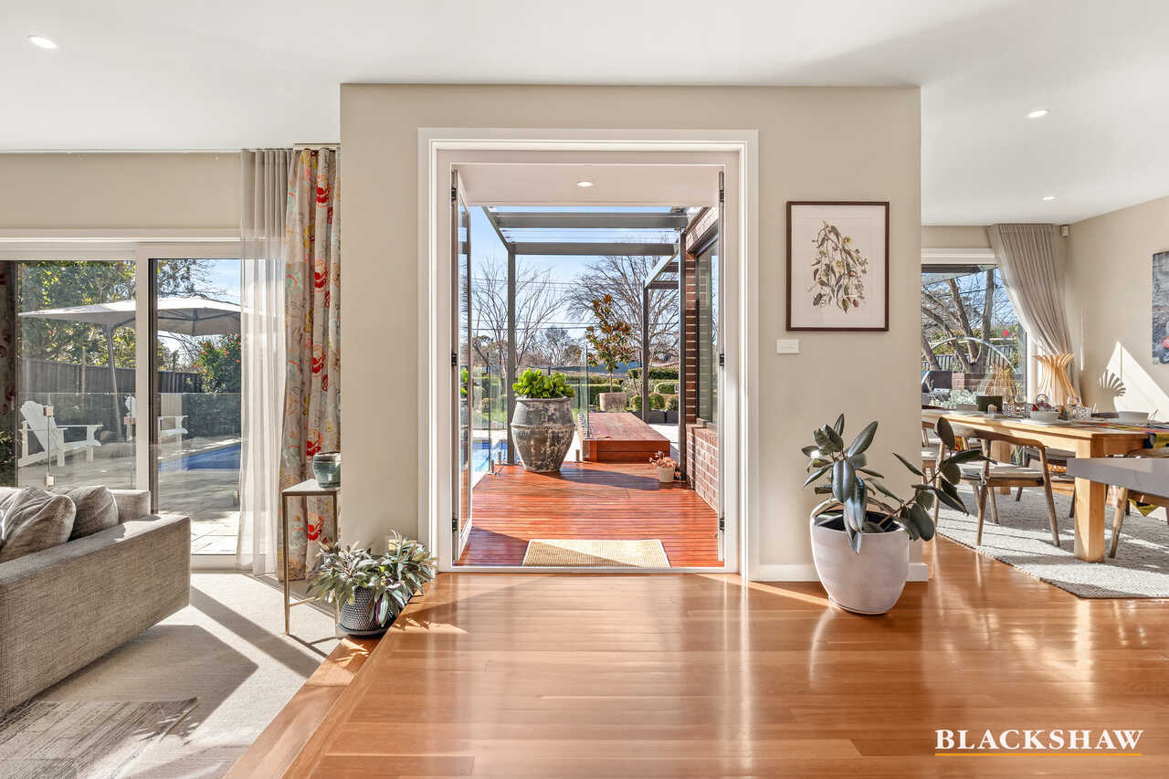 42 Beagle Street Red Hill