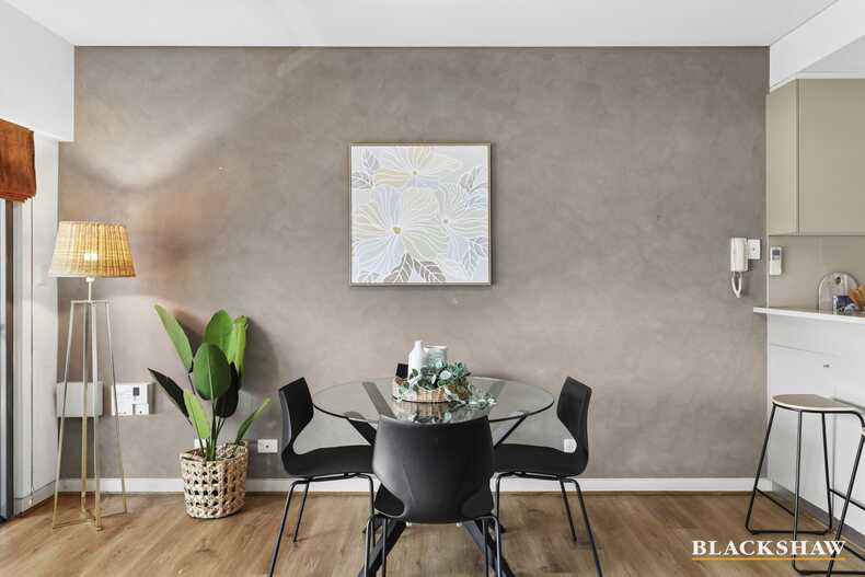 Level 2/215/38 Gozzard Street Gungahlin Level 2/215/38 Gozzard Street Gungahlin