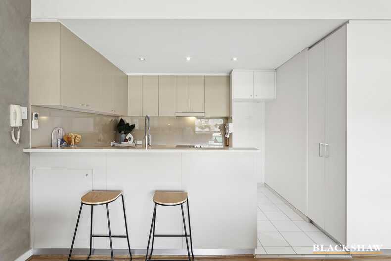 Level 2/215/38 Gozzard Street Gungahlin Level 2/215/38 Gozzard Street Gungahlin