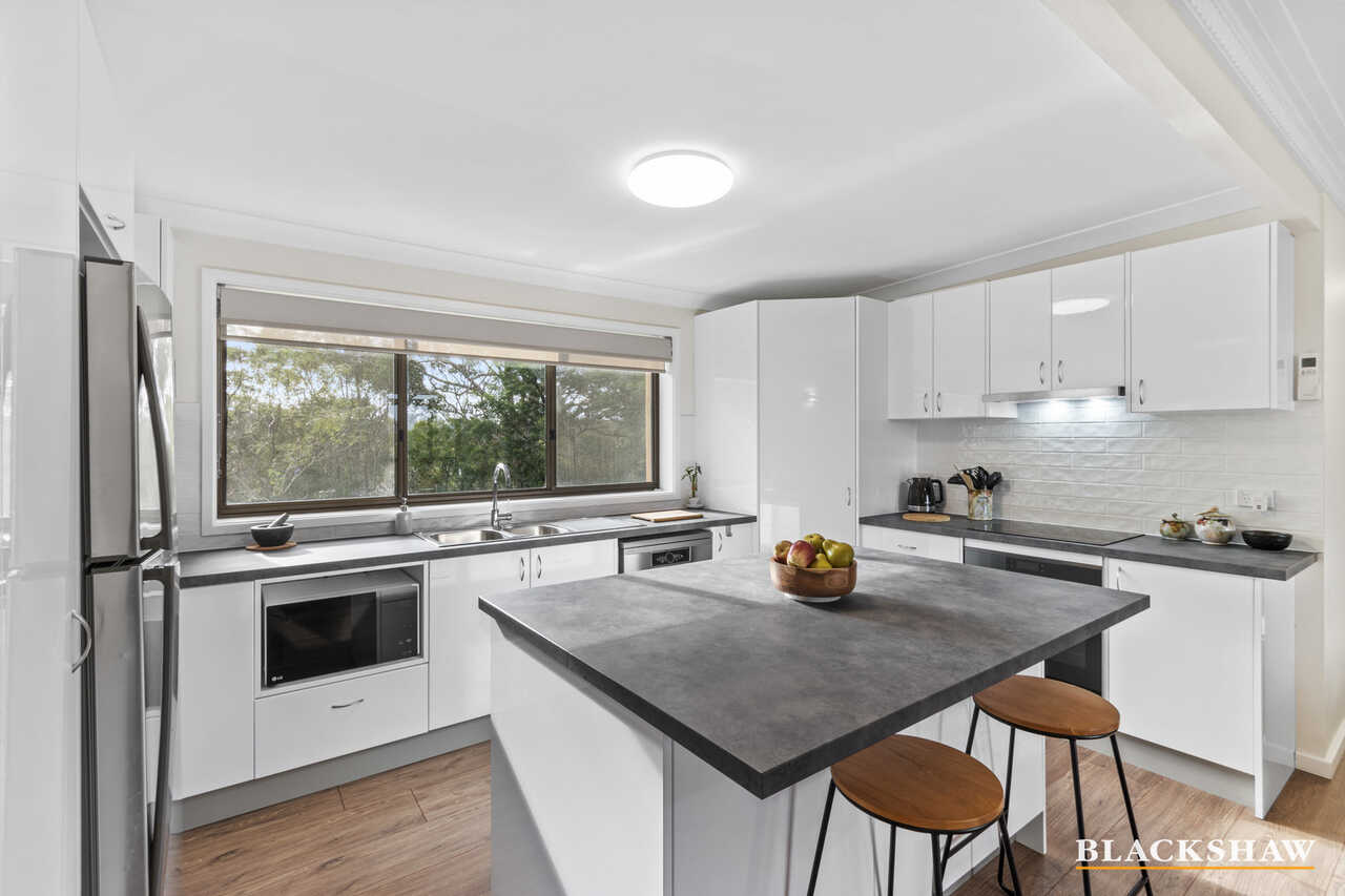 1b Penthouse Place North Batemans Bay
