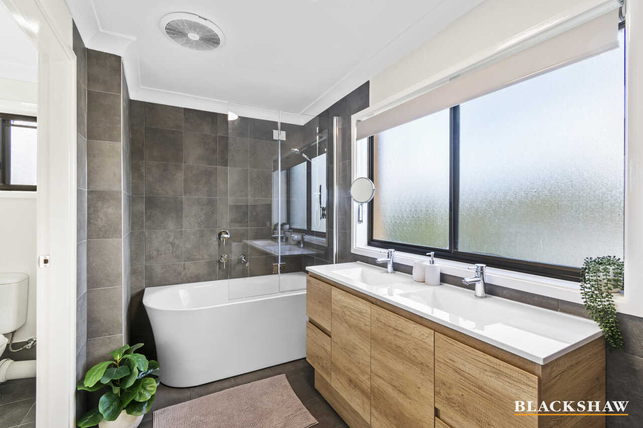 1b Penthouse Place North Batemans Bay