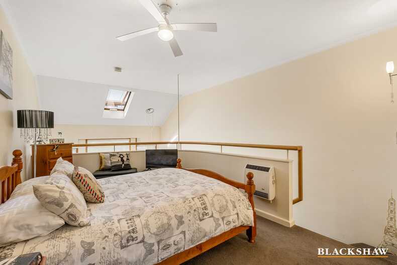 30/18 Captain Cook Crescent Griffith