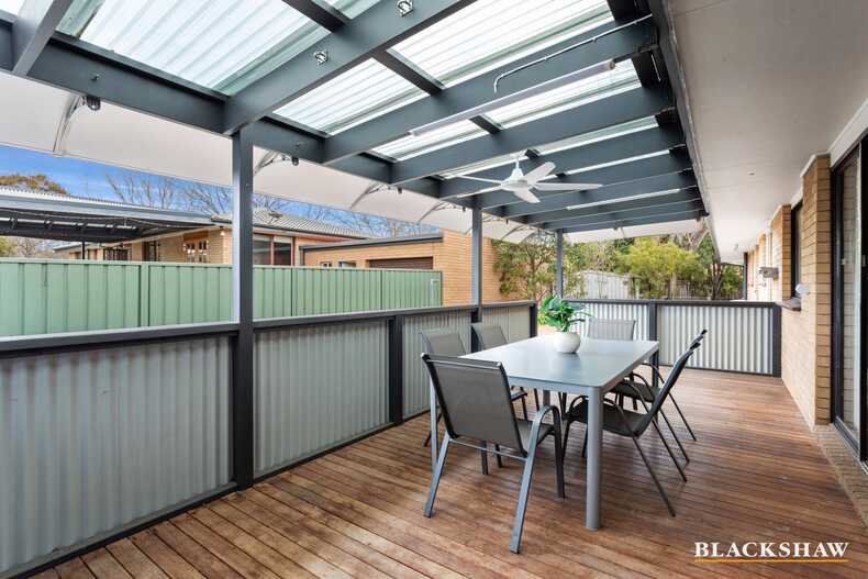 2 Hirschfeld Crescent Macgregor