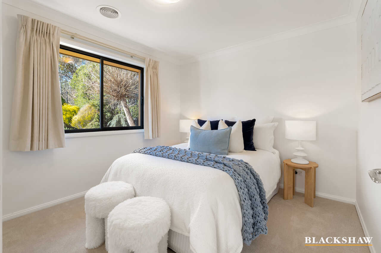 19 Nicholii Loop Jerrabomberra