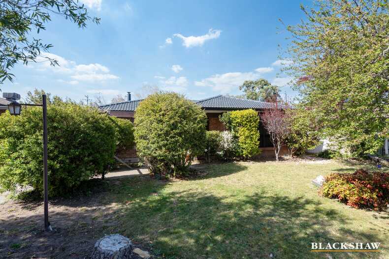 83 Buvelot Street Weston 83 Buvelot Street Weston