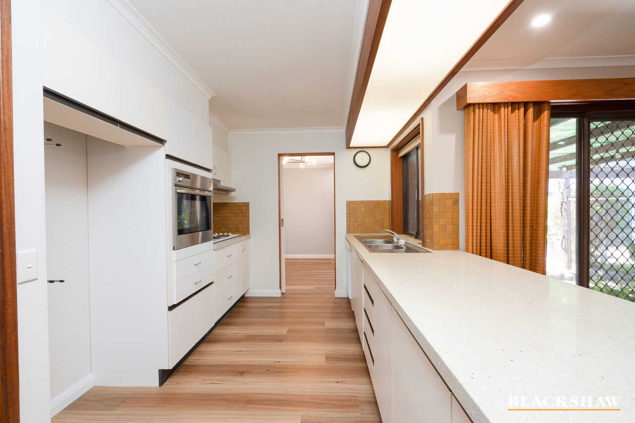 83 Buvelot Street Weston