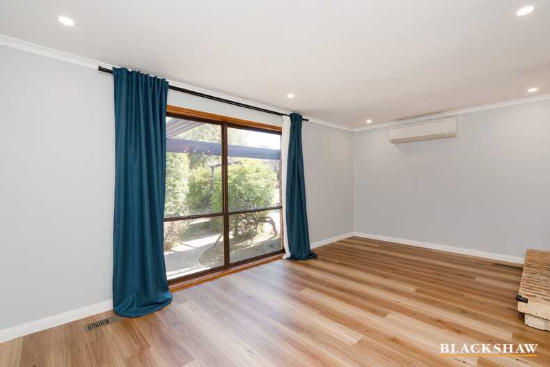 83 Buvelot Street Weston 83 Buvelot Street Weston