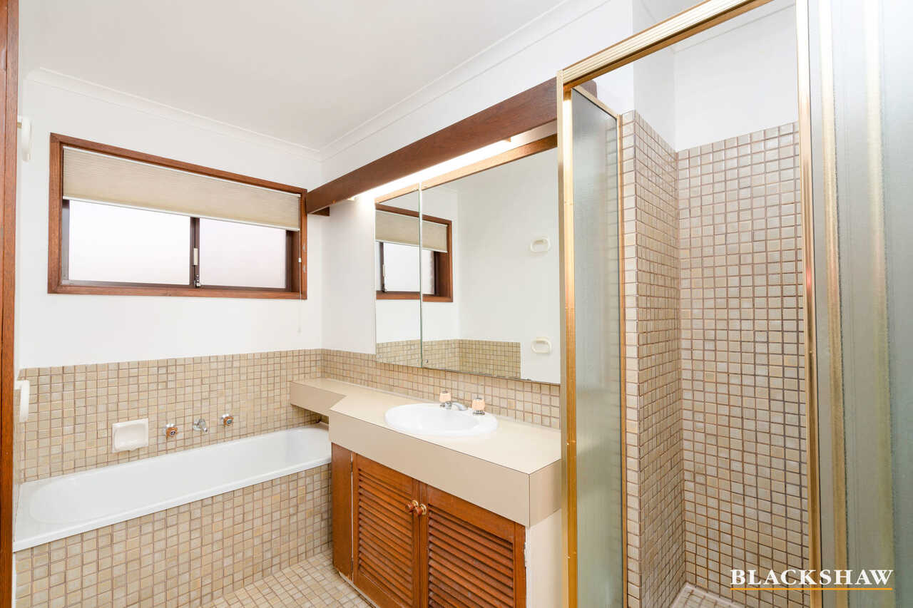 83 Buvelot Street Weston