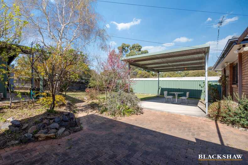 83 Buvelot Street Weston 83 Buvelot Street Weston