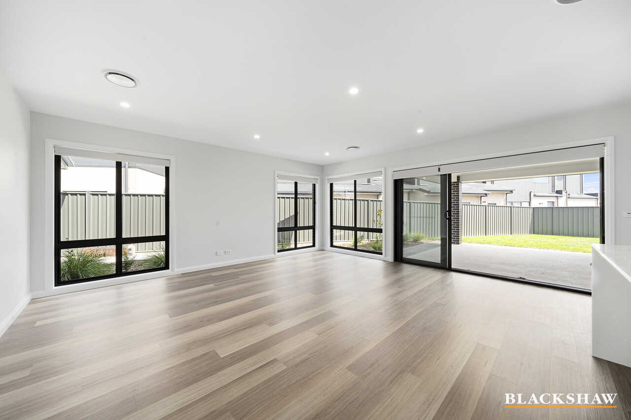 1 Heazlett Street Googong