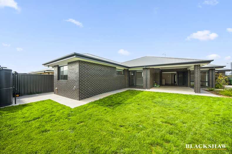 1 Heazlett Street Googong 1 Heazlett Street Googong