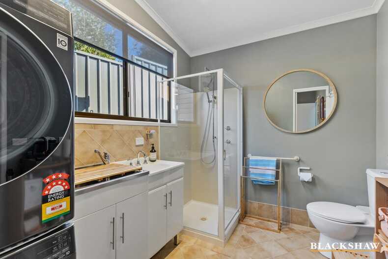 2 Pine Street Batehaven