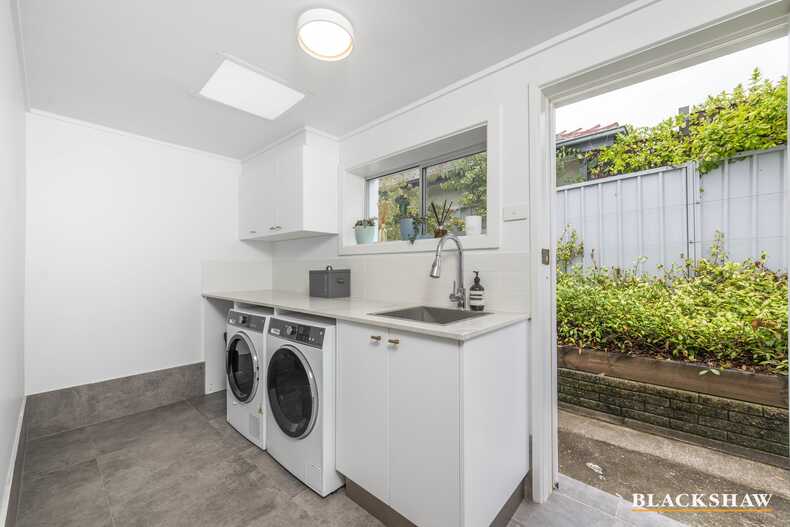 13 Canterbury Crescent Deakin