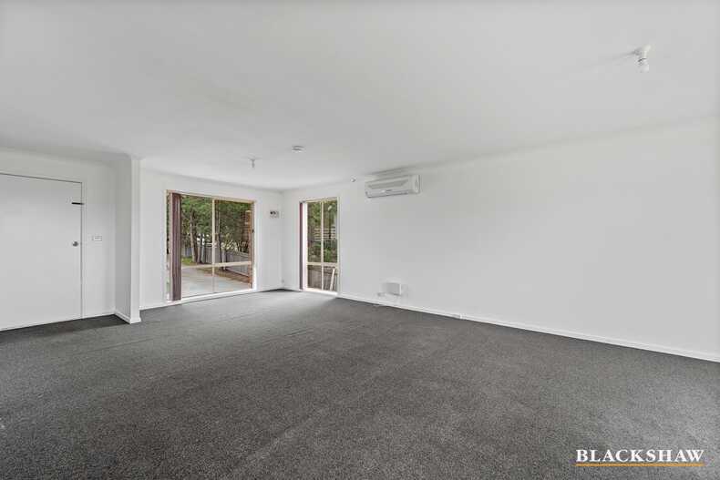 2/36 Kinsella Street Queanbeyan