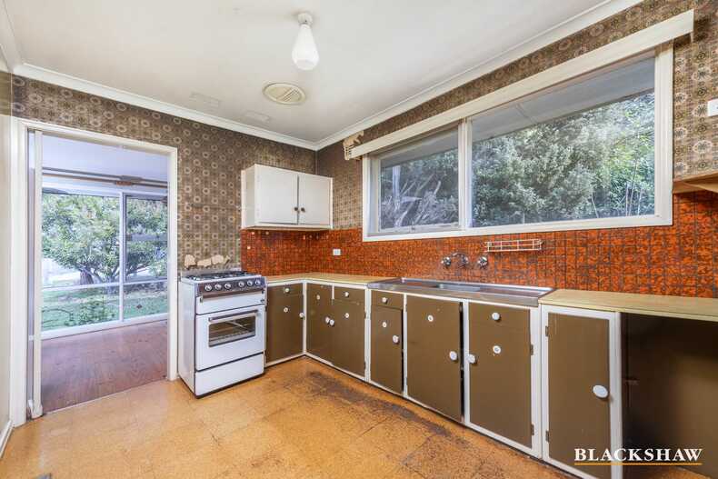 294 Goyder Street Narrabundah 294 Goyder Street Narrabundah