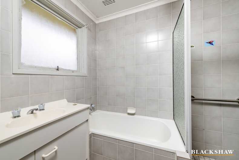 294 Goyder Street Narrabundah 294 Goyder Street Narrabundah