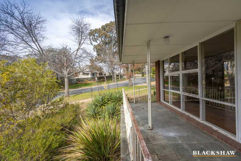 294 Goyder Street Narrabundah 294 Goyder Street Narrabundah