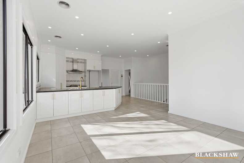 2 Eleanora Street Fisher
