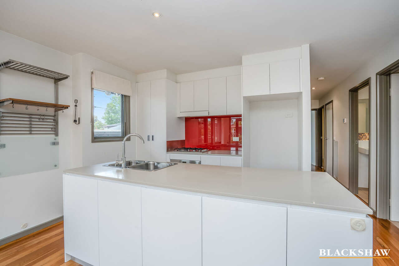 1/11 Cordeaux Street Duffy