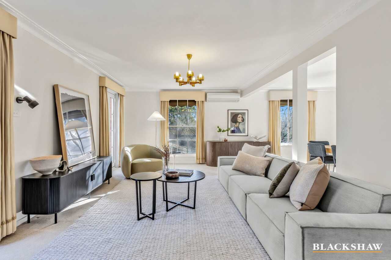 3 Curlewis Crescent Garran