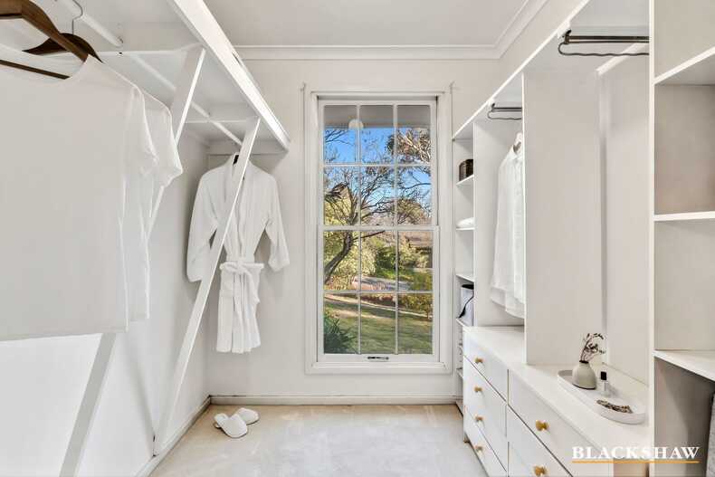 3 Curlewis Crescent Garran 3 Curlewis Crescent Garran