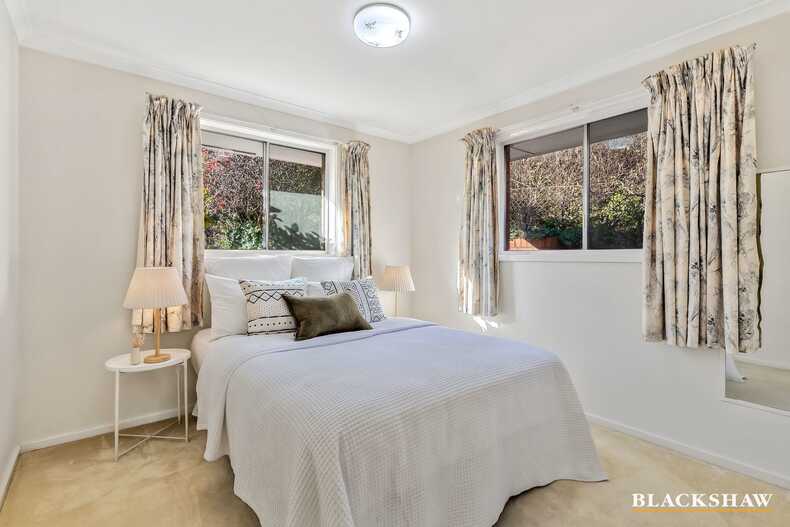 3 Curlewis Crescent Garran 3 Curlewis Crescent Garran