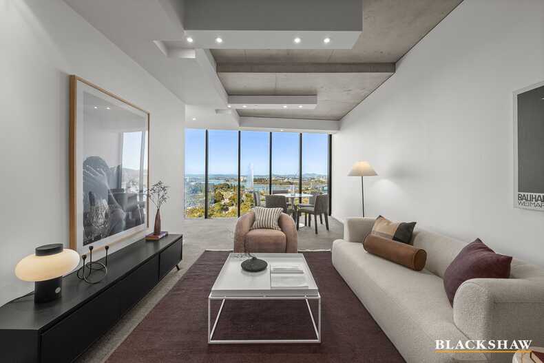 1107/19 Marcus Clarke Street City