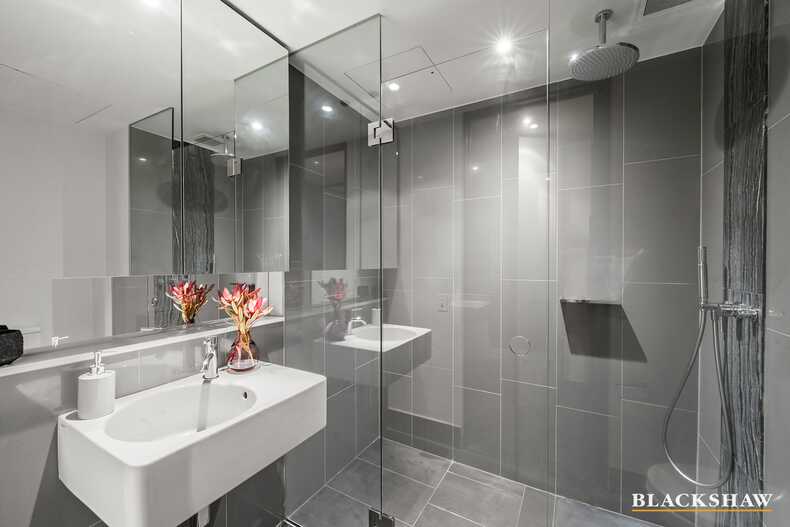 1107/19 Marcus Clarke Street City