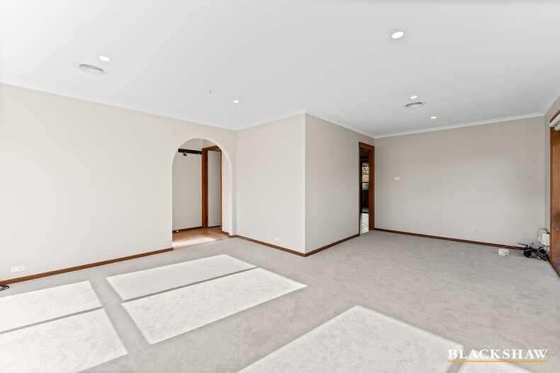 35 River Drive Queanbeyan 35 River Drive Queanbeyan