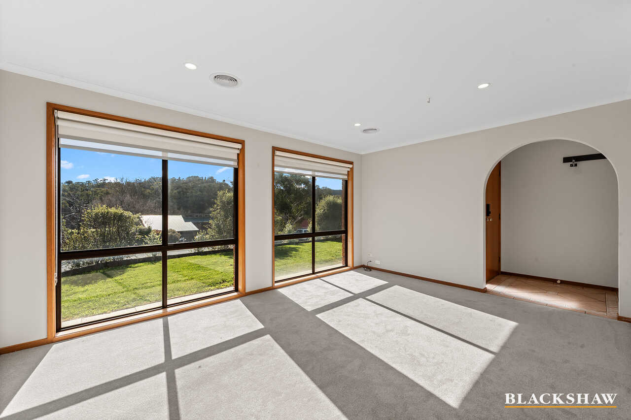 35 River Drive Queanbeyan