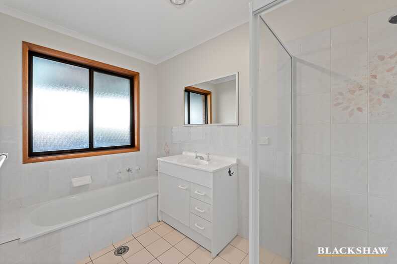 35 River Drive Queanbeyan 35 River Drive Queanbeyan