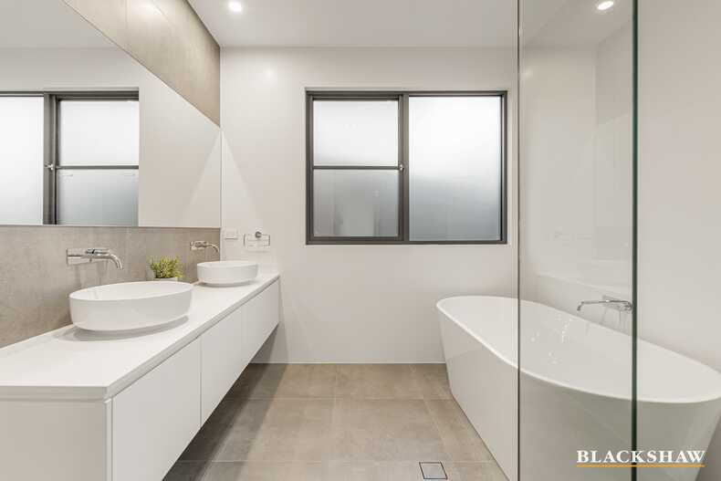28 Bedford Street Deakin