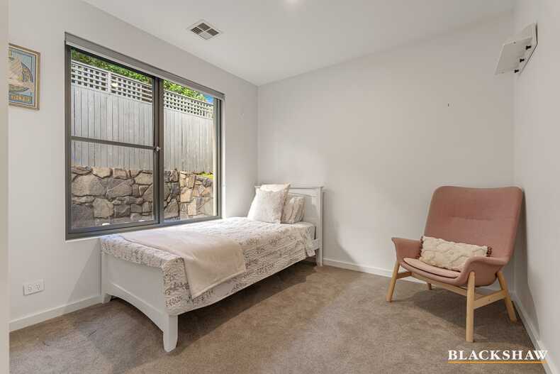 28 Bedford Street Deakin