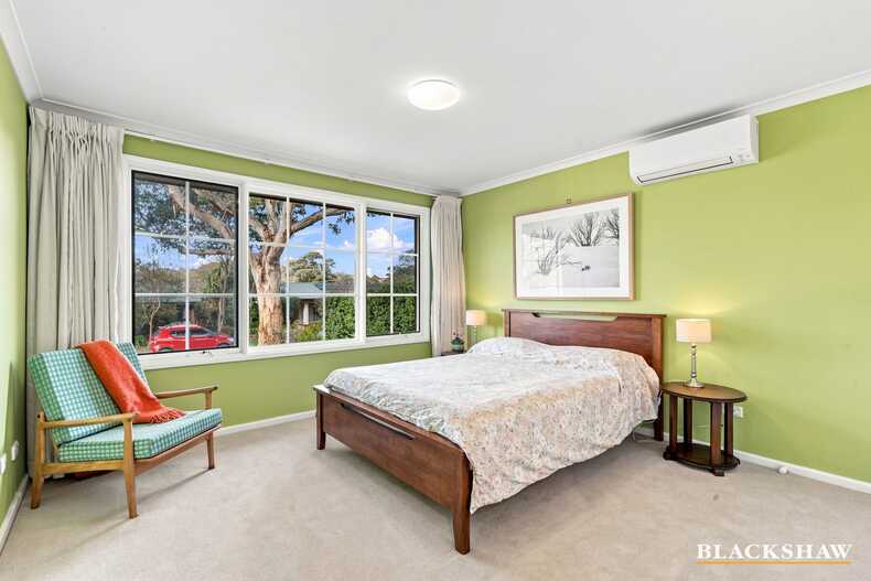15 Fossey Street Holder