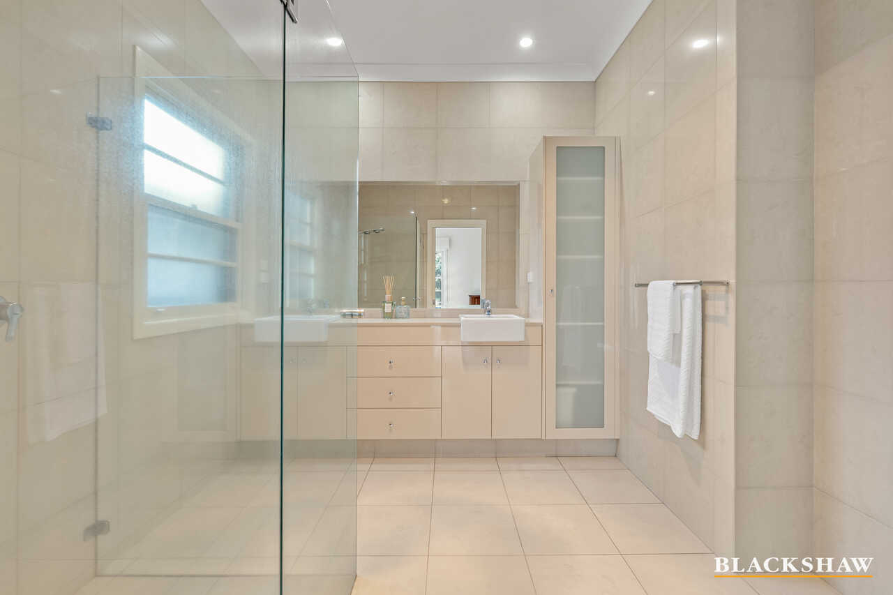 20 Bannister Gardens Griffith