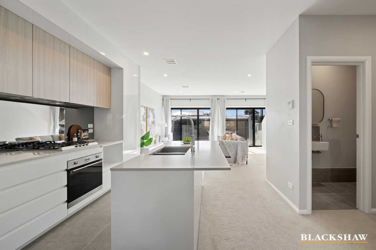 55/67 Negus Crescent Watson