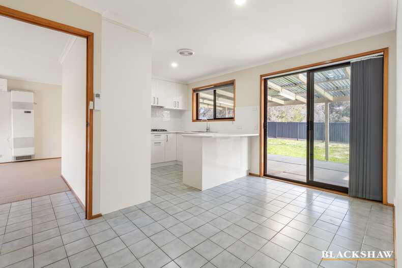 63 Sherwood Circuit Gordon