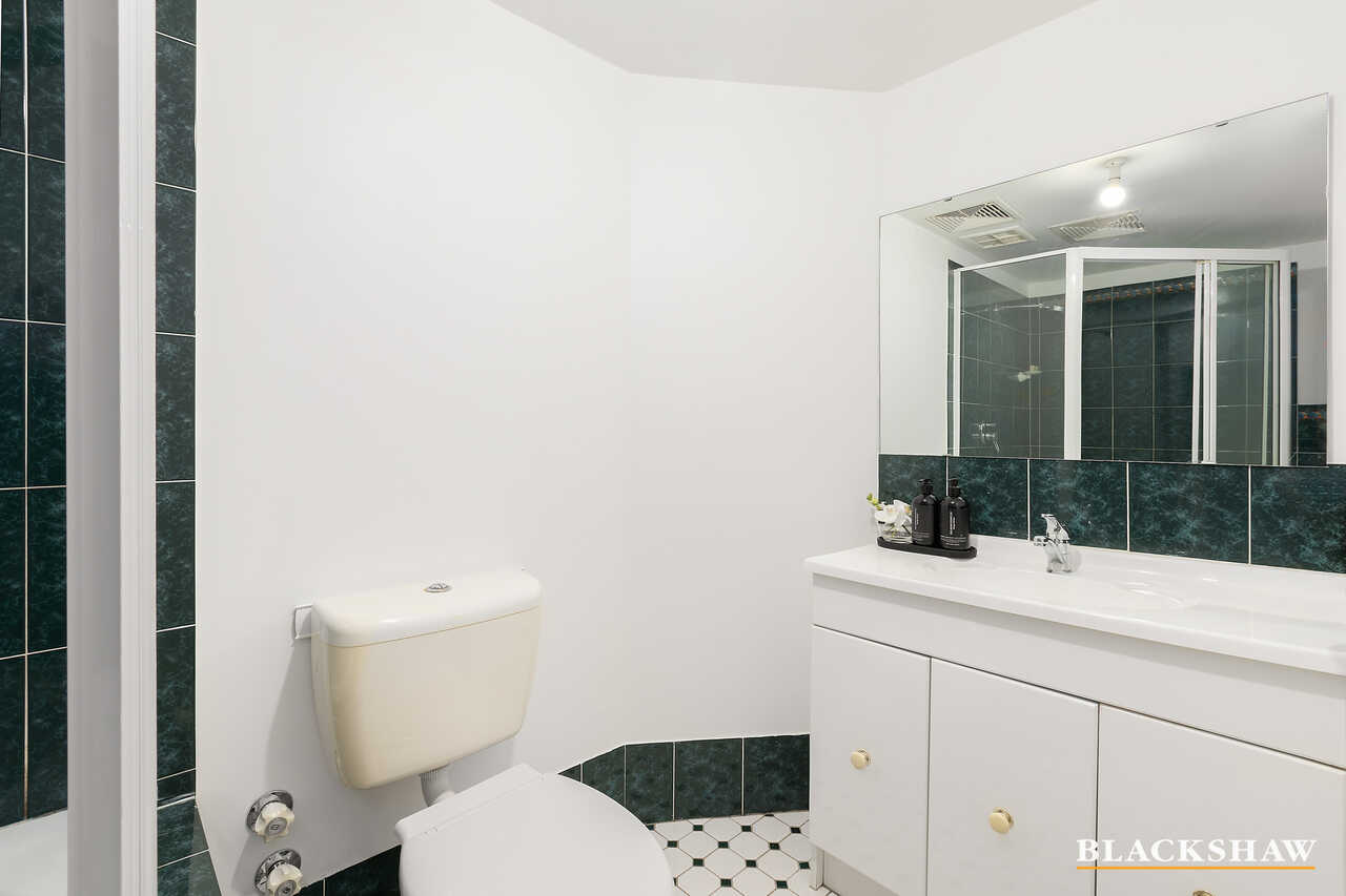 44/44 Jerrabomberra Avenue Narrabundah