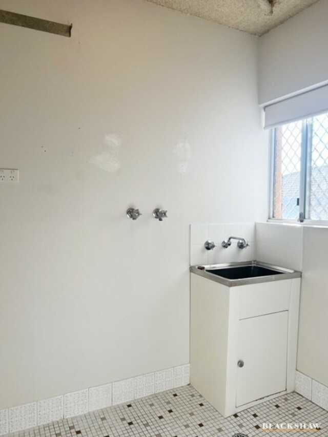 2/21 Morton Street Queanbeyan