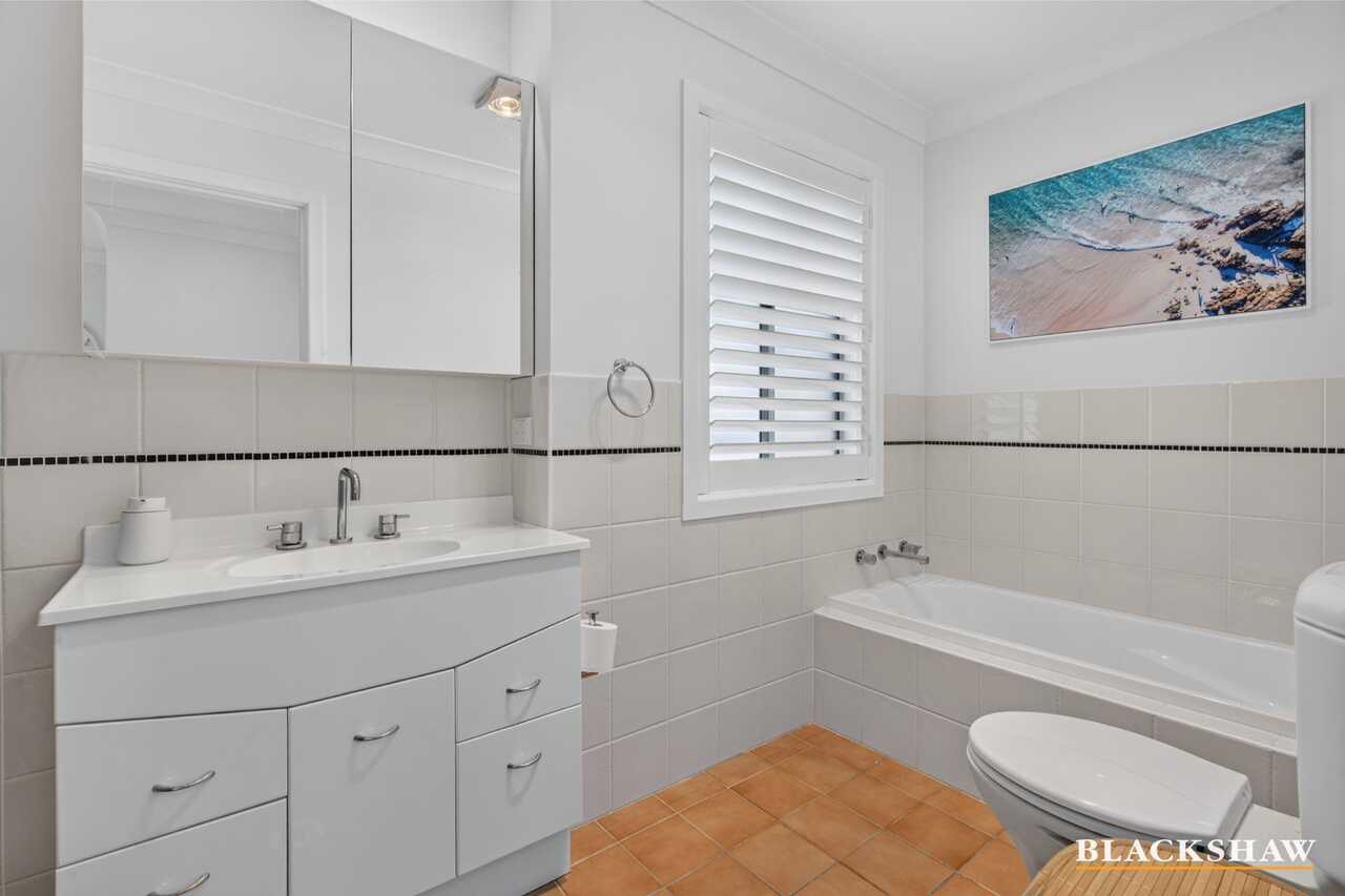 1/1A Myamba Parade Surfside