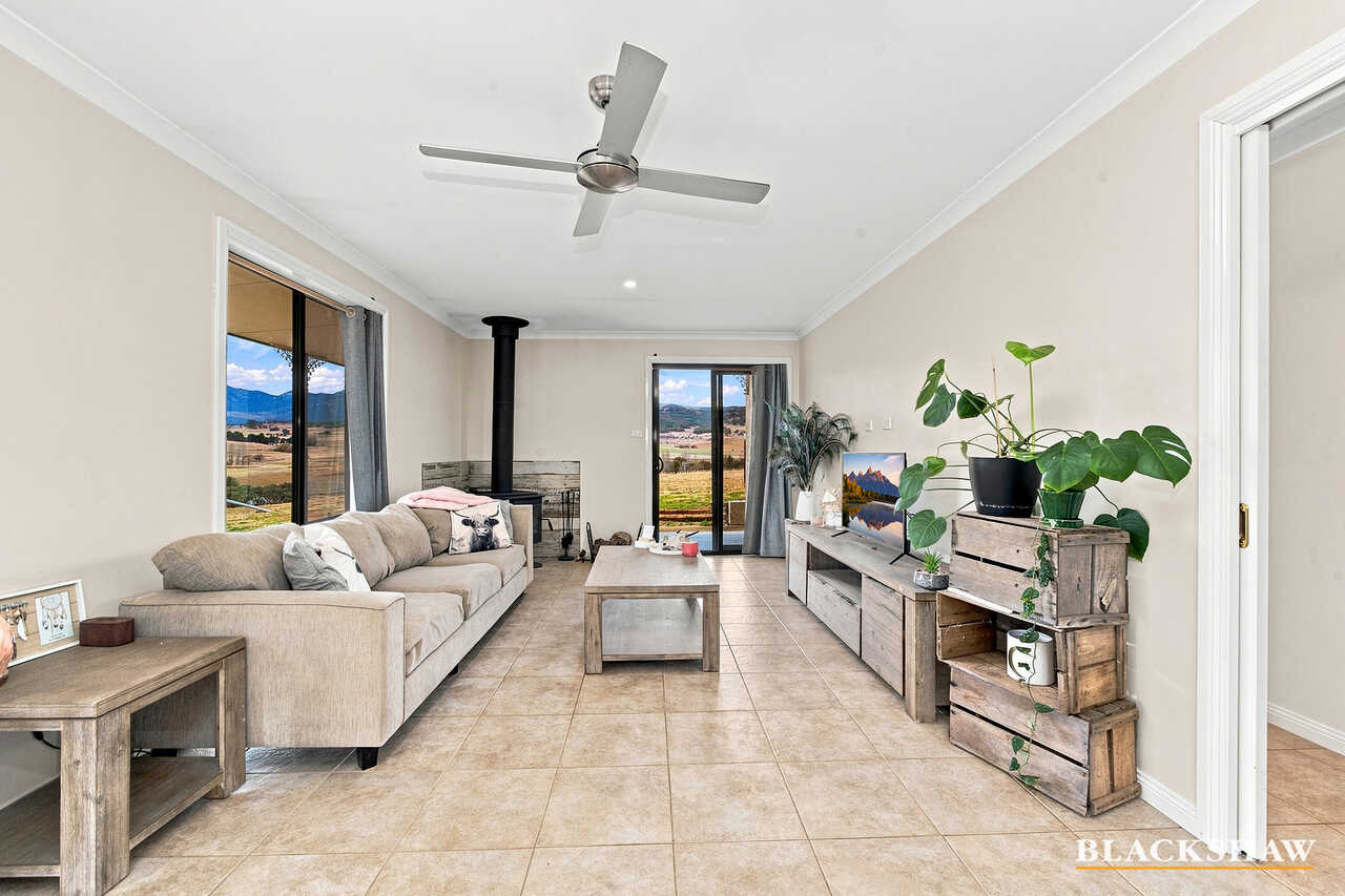 496 Micalago Road Michelago